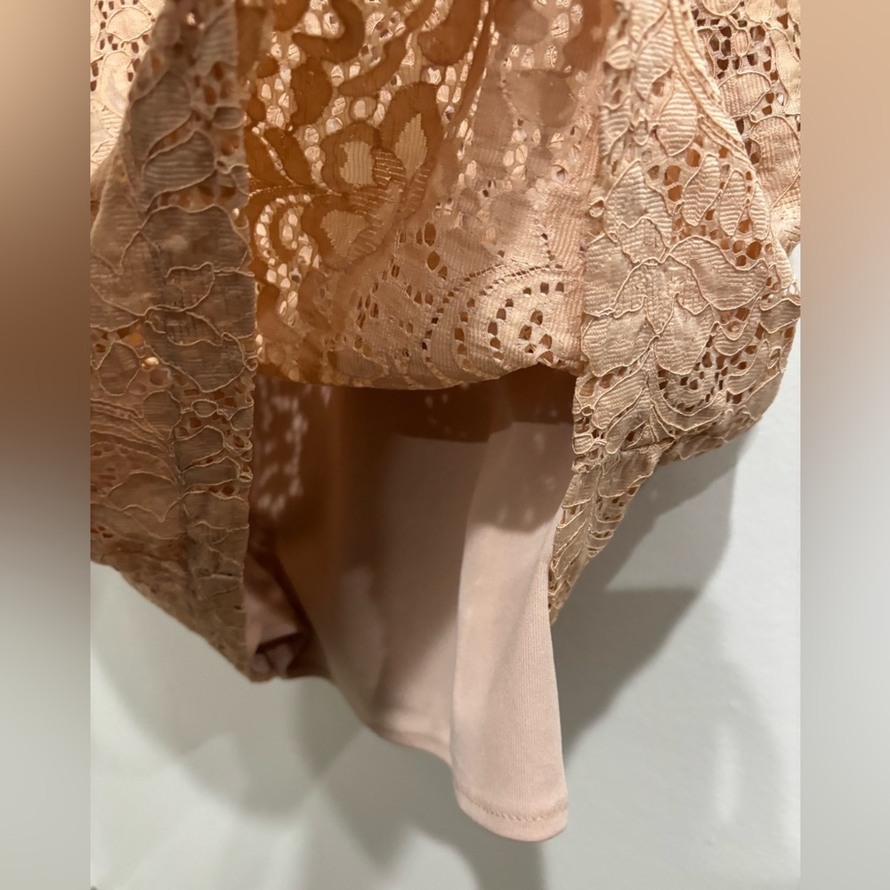 ZARA Elegant Lace Dress, Medium - Picture 8 of 9